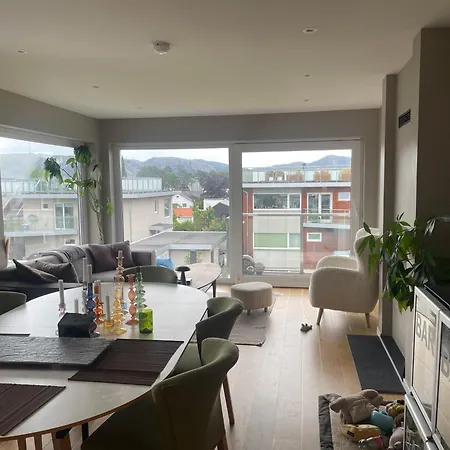 بيت للعطل Modern New House ستافانجر